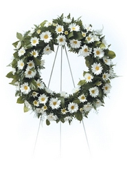 Daisy wreath from The Posie Shoppe in Prineville, OR